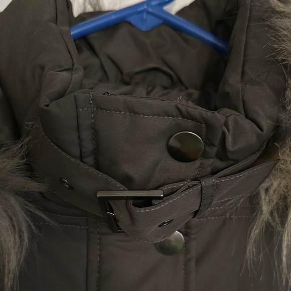 Maralyn & Me Green Puffer Coat - Picture 5 of 6